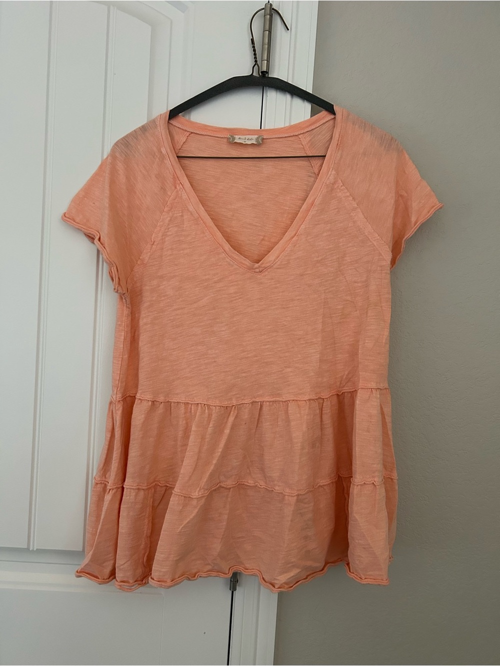 Altar'd State Peach V-Neck Tiered Short Sleeve Tunic